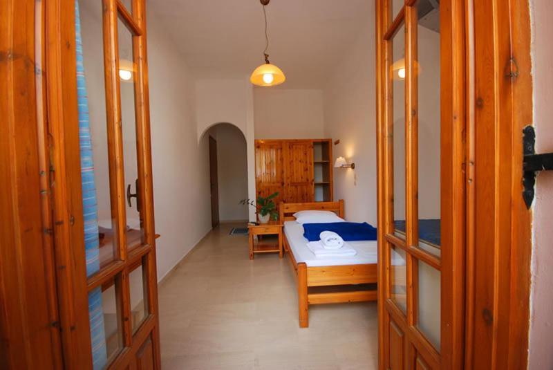 Flisvos Rooms Плакіас Екстер'єр фото