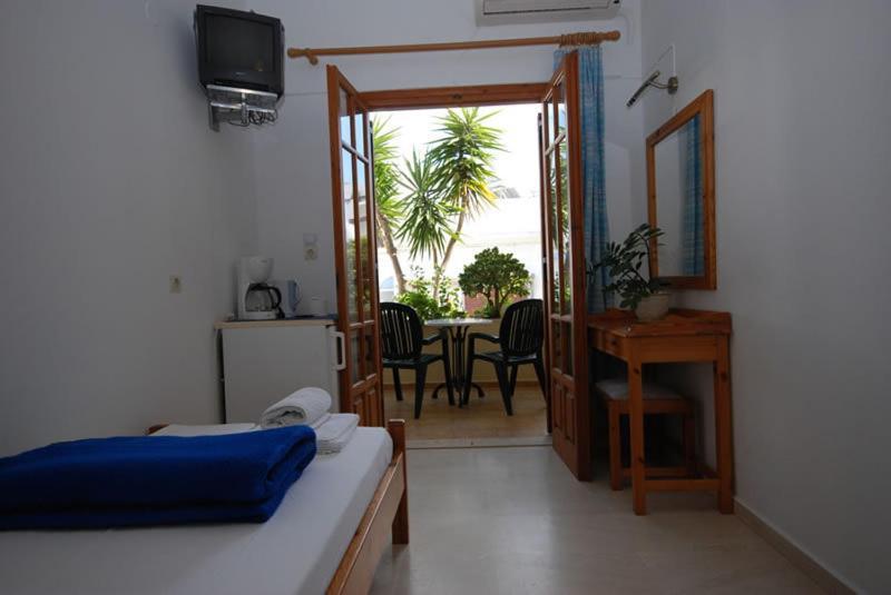 Flisvos Rooms Плакіас Номер фото